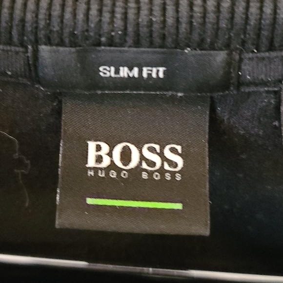 Hugo Boss long sleeve sweater - Picture 4 of 4